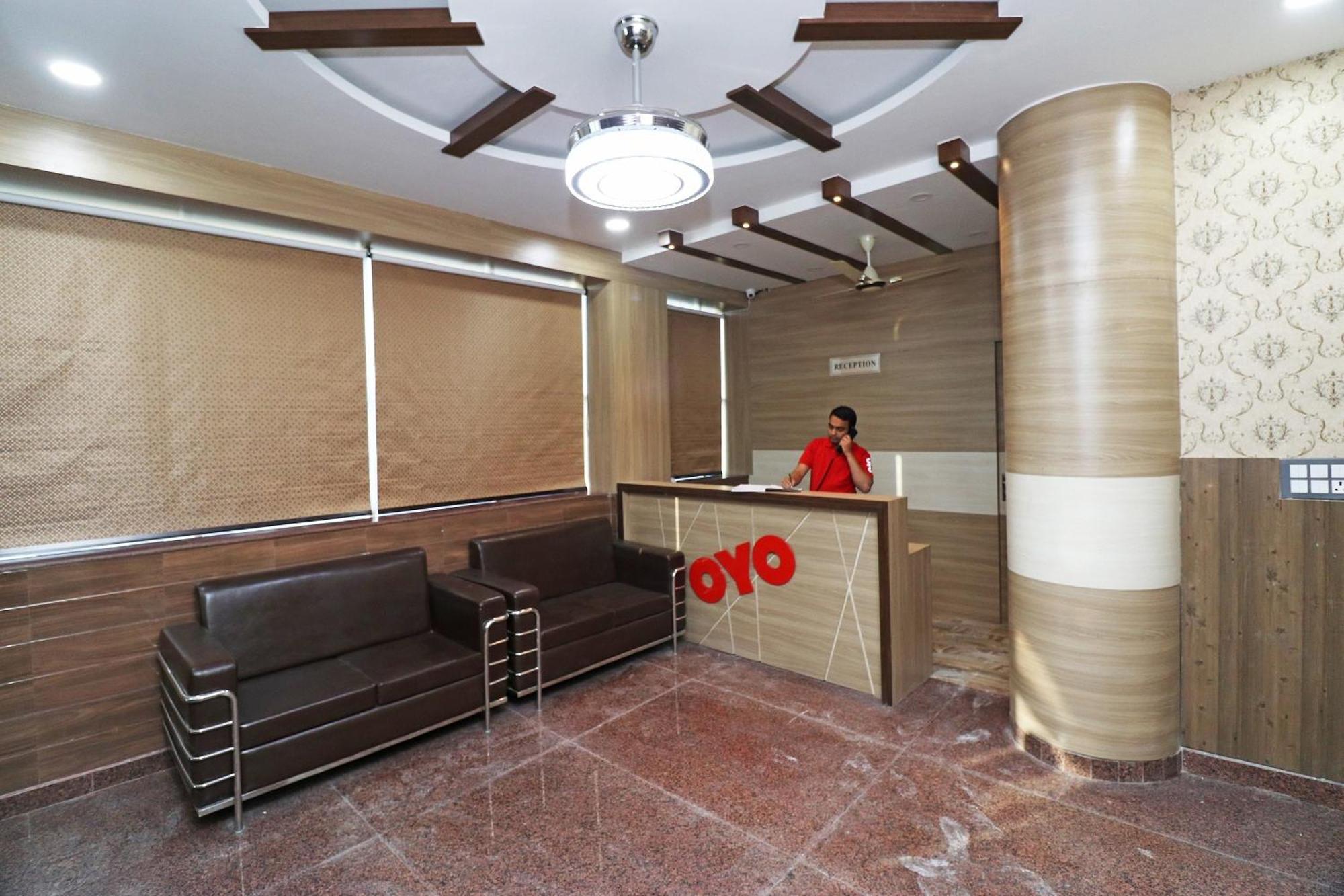 Hotel Centre Point Горакпур Екстериор снимка