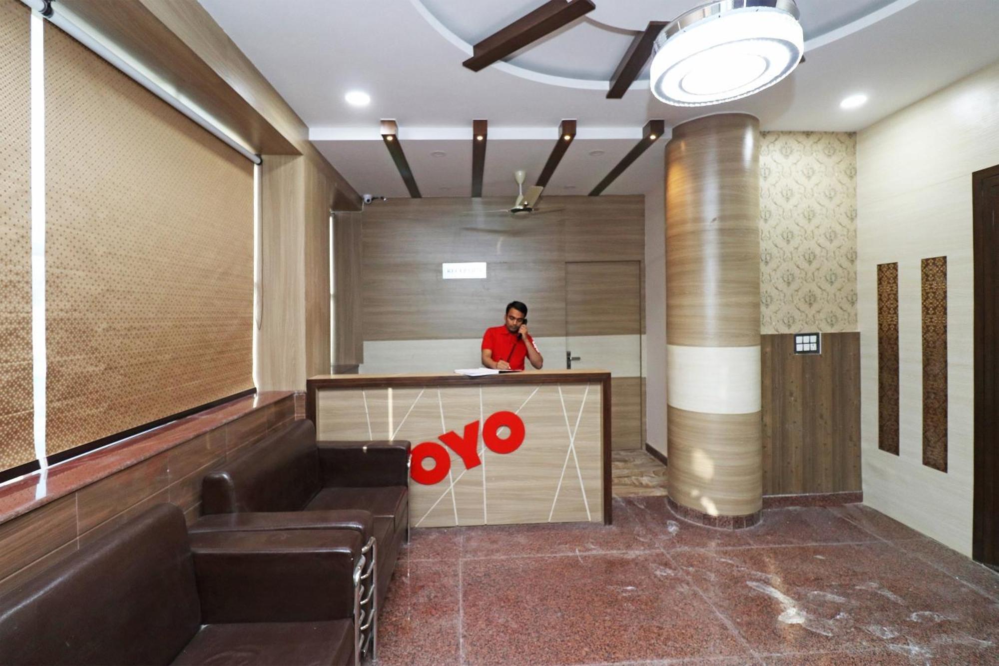 Hotel Centre Point Горакпур Екстериор снимка