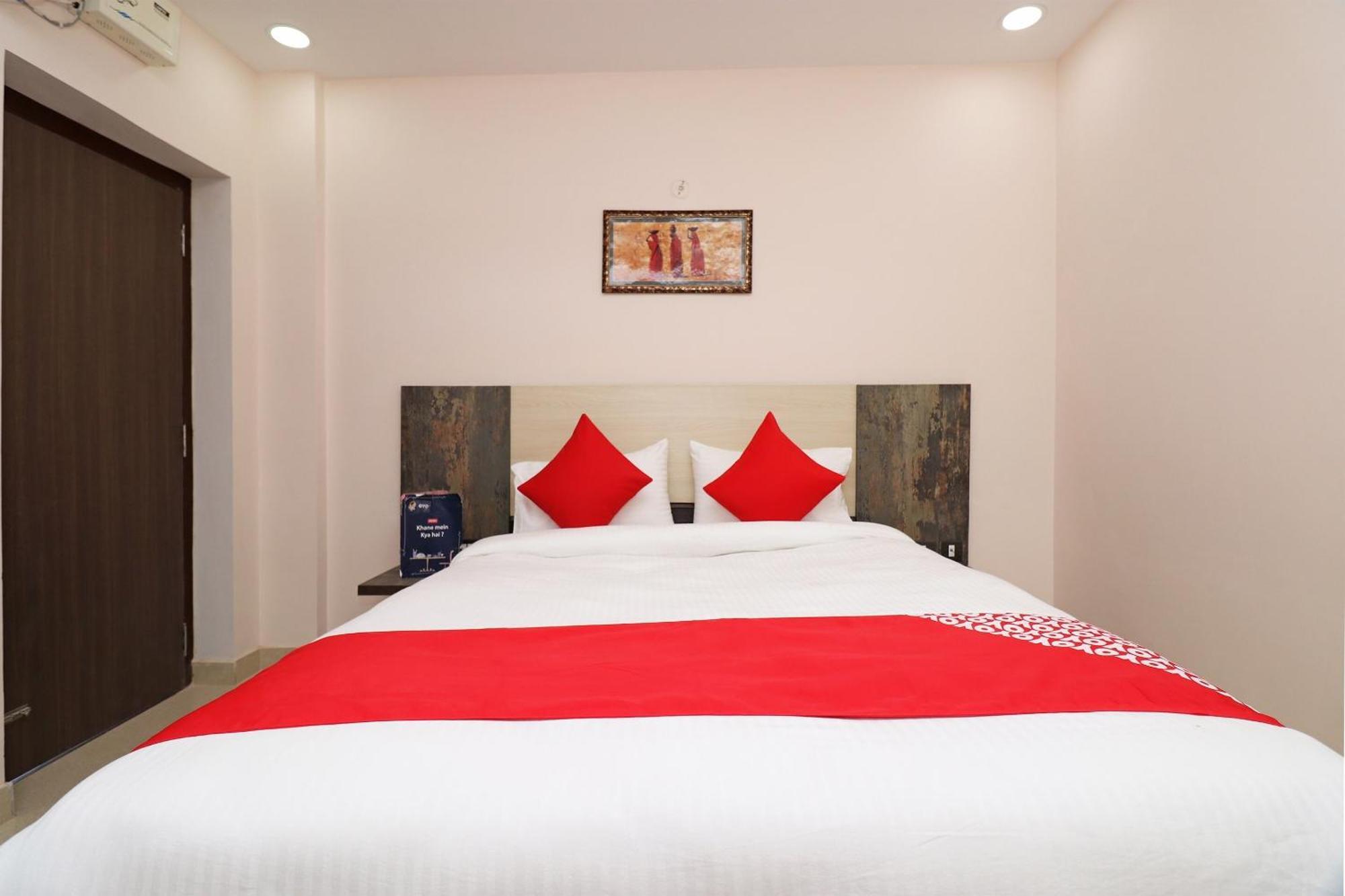 Hotel Centre Point Горакпур Екстериор снимка